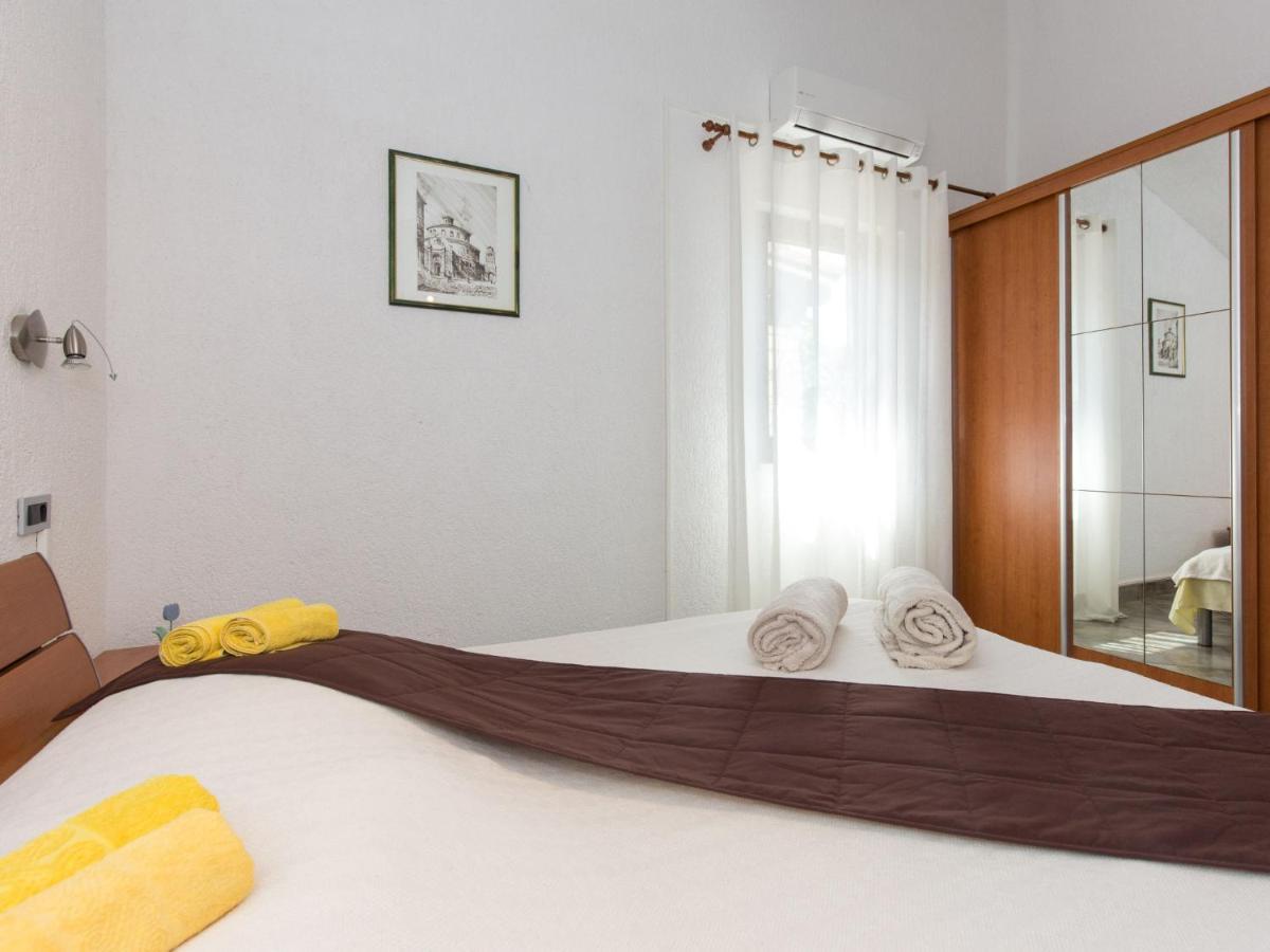 Apartment Starigrad-4 By Interhome Stari Grad Exterior foto